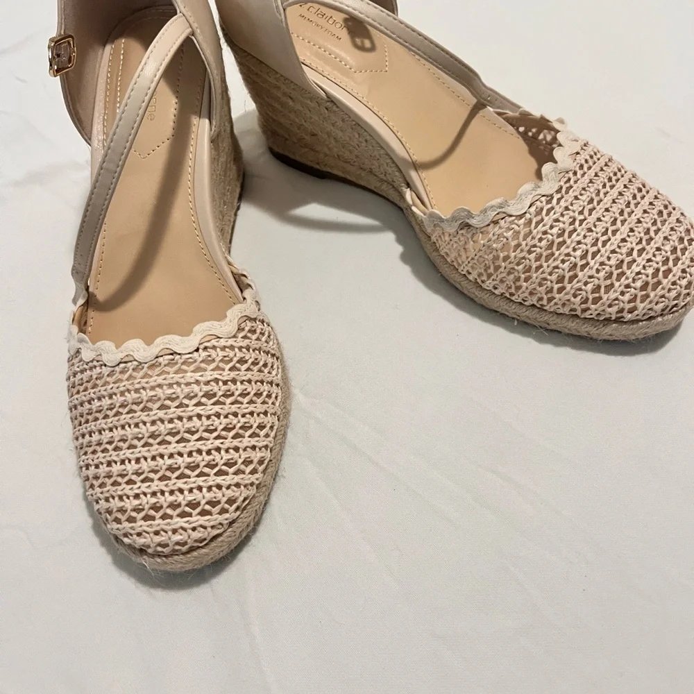 Liz Claiborne step into